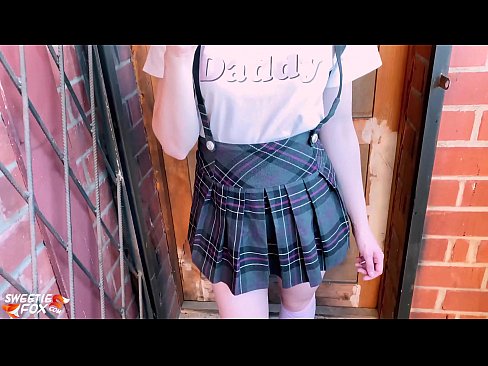 ❤️ Schoolgirl Sucks a dick gu domhainn agus fucks an àite clasaichean. ️❌ Porn cruaidh aig porn gd.rionews.top